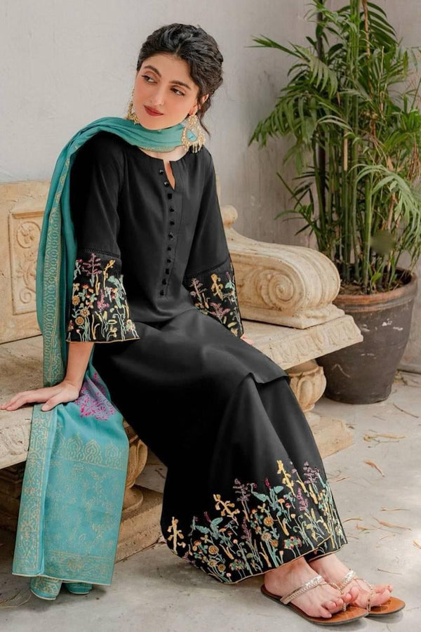 Embroided Lawn 3PC